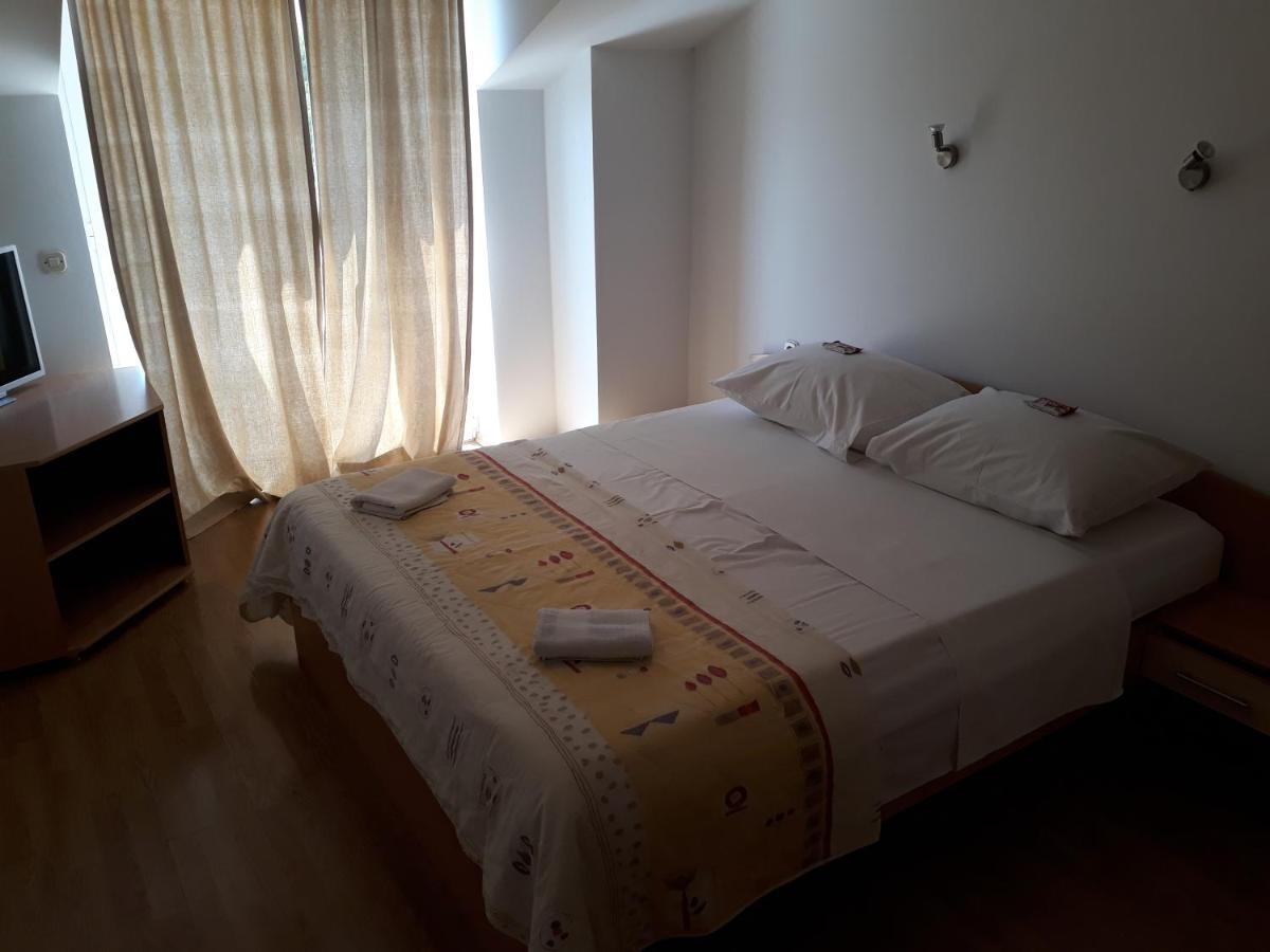Apartment Ivana Viganj Exterior foto